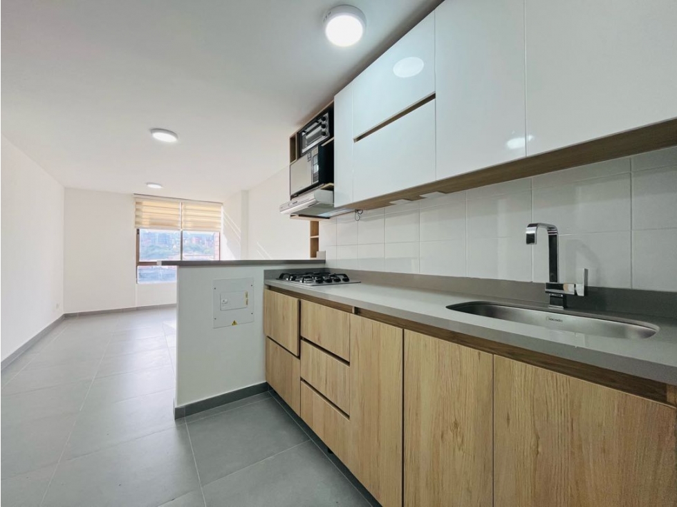 Arriendo Apartaestudio Laureles — foto 2
