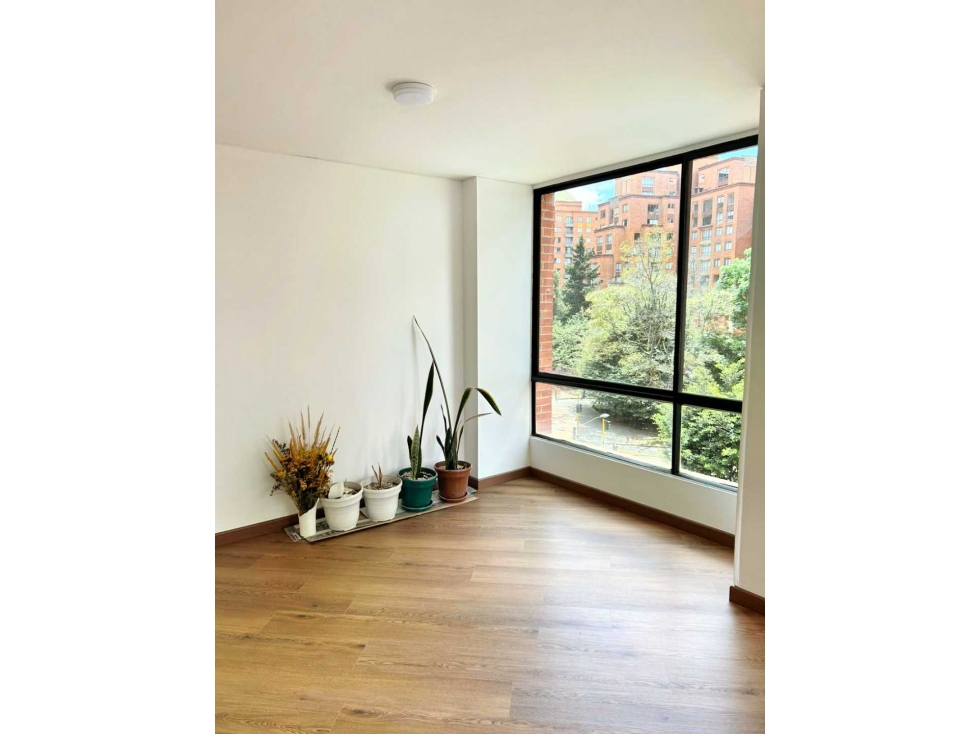 ARRIENDO APARTAESTUDIO REMODELADO EN EL CENTRO INTERNACIONAL