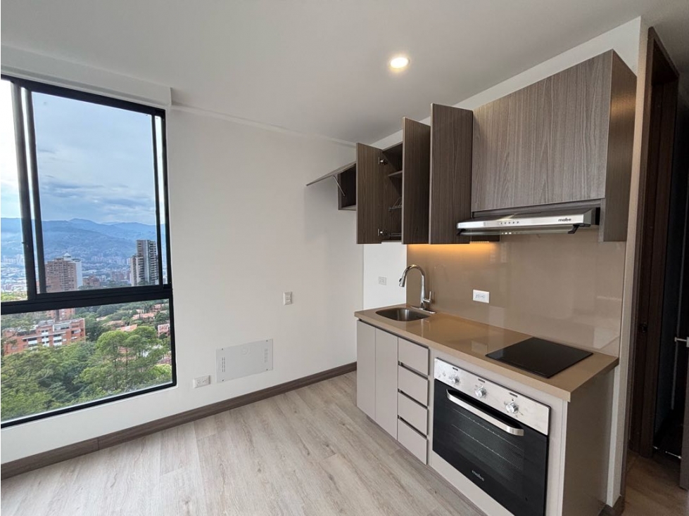 ARRIENDO APARTAESTUDIO SENIORS EL POBLADO SAN LUCAS NUEVO - 3