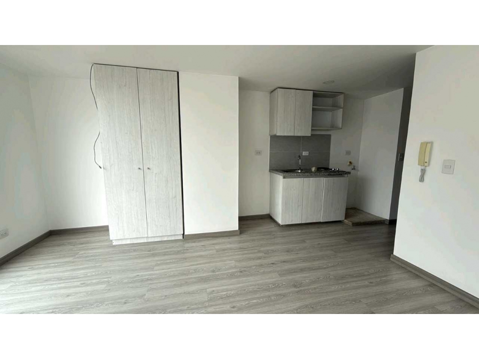 Arriendo Apartaestudio tipo Loft Zona Calle 26 con Cra. 30 — foto 4