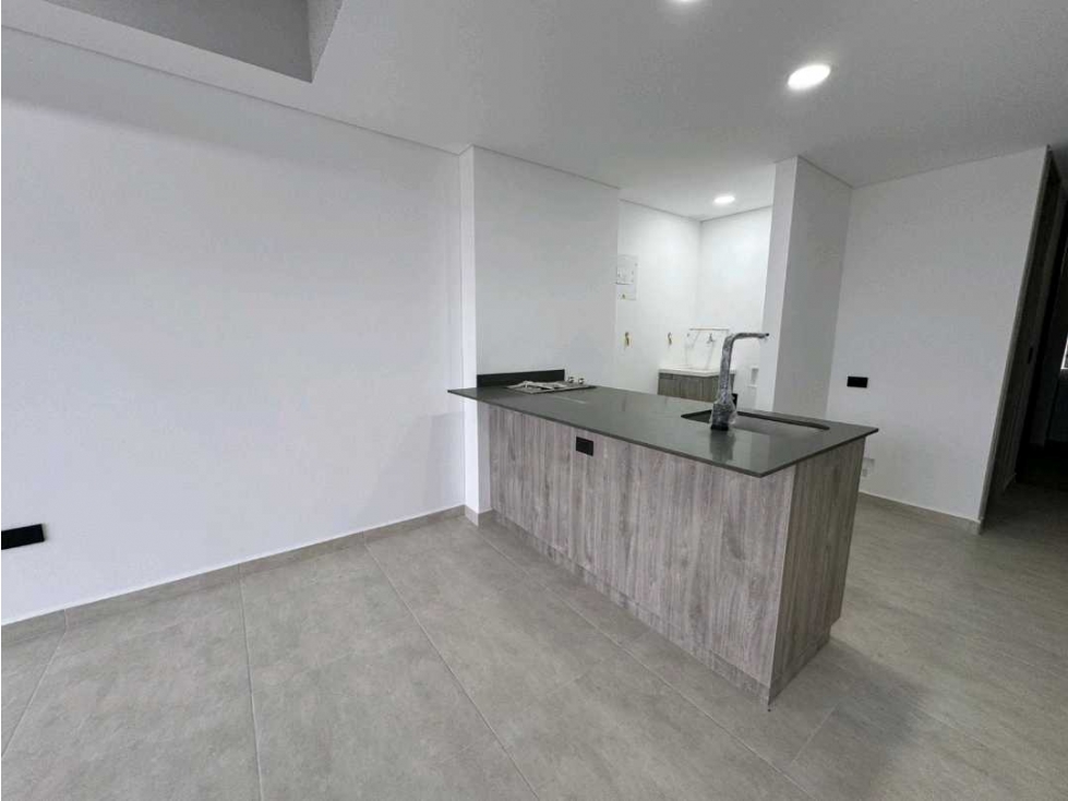 Arriendo aparta-loft en Laureles-Estadio