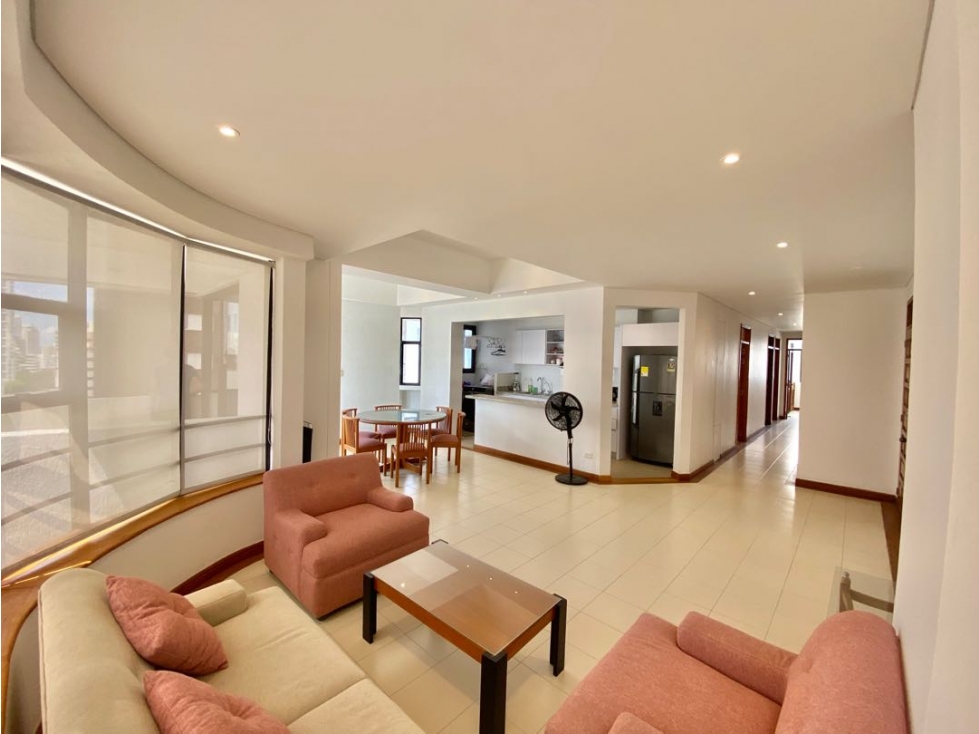 ARRIENDO APARTAMENTO AMOBLADO CON CUATRO ALCOBAS EN BOCAGRANDE — foto 2