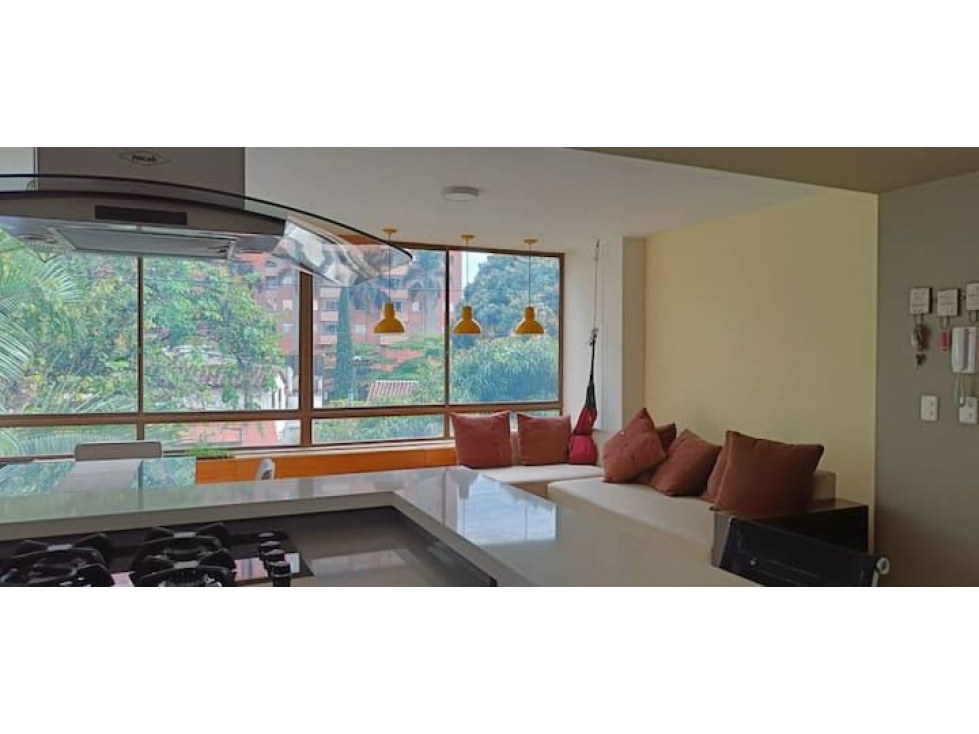 Venta apartamento Poblado patio bonito