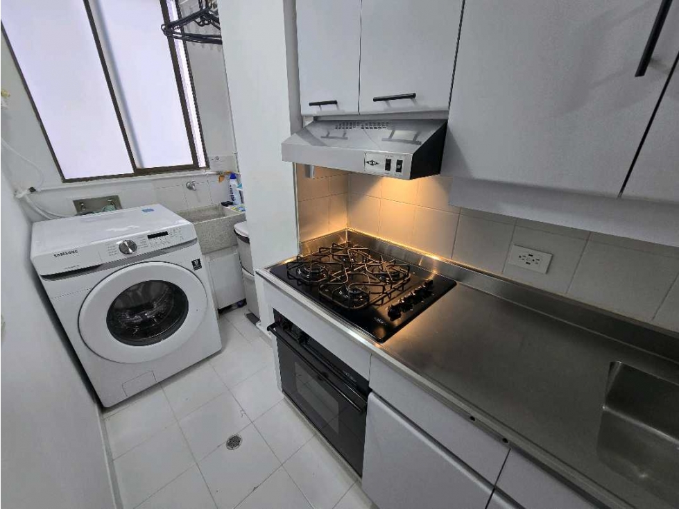 Arriendo Apartamento Amoblado en El Poblado — foto 4