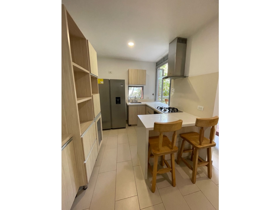 ARRIENDO APARTAMENTO AMOBLADO EN ENVIGADO — foto 2