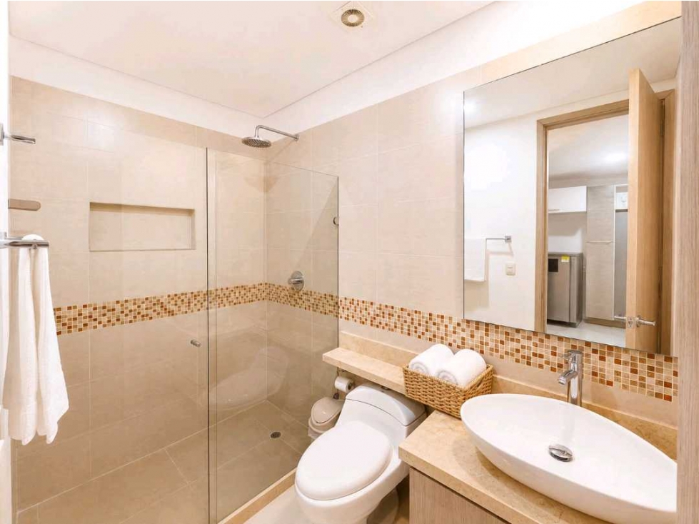 Arriendo Apartamento Amoblado En El Laguito Cartagena — foto 3