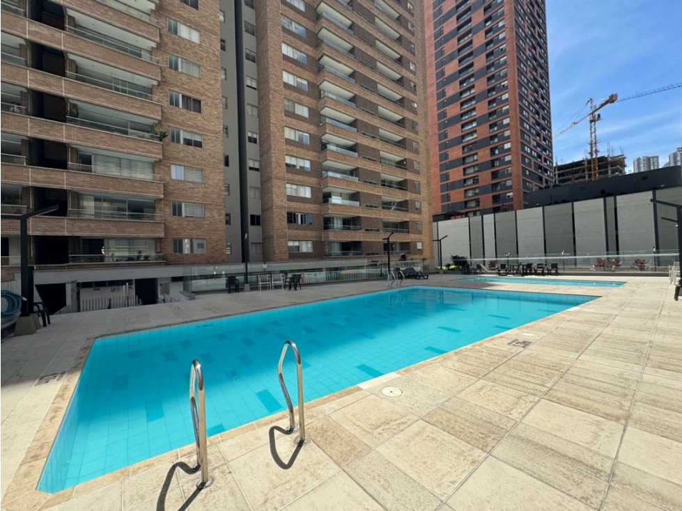 ARRIENDO APARTAMENTO EN CIUDAD DEL RIO MEDELLIN