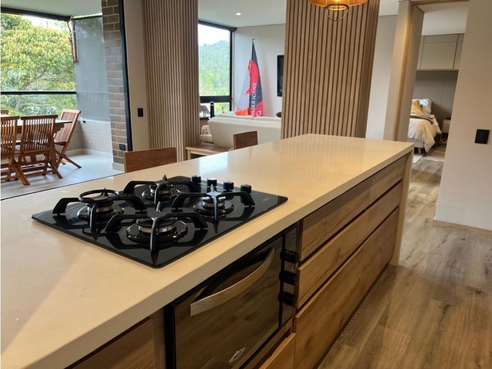 Venta o Arriendo apartamento sin amoblar o amoblado sector El retiro — foto 2