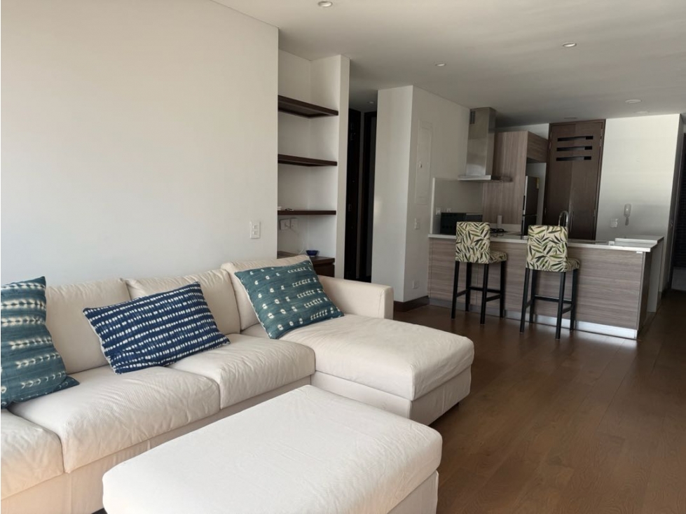 Apartamento en arriendo Amoblado Retiro