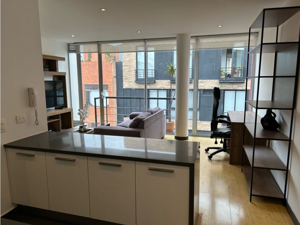 ARRIENDO APARTAMENTO AMOBLADO 1 ALCOBA. 2 BAÑOS. VIRREY. PISO 8