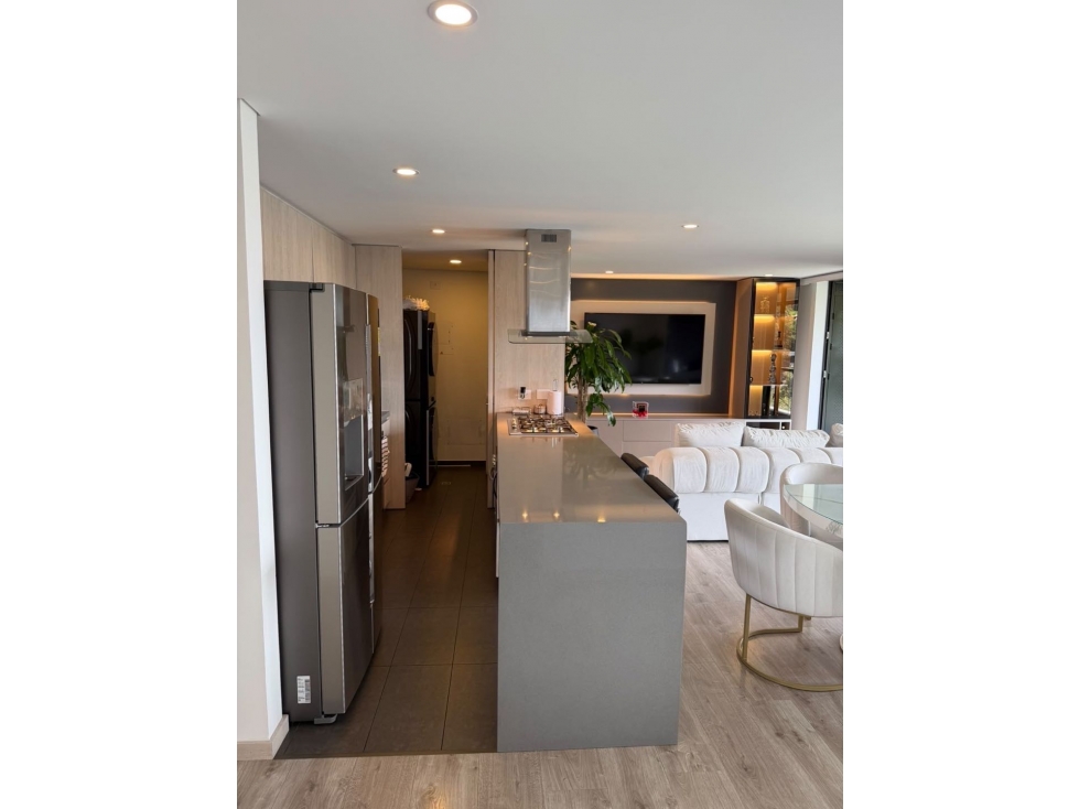 ARRIENDO APARTAMENTO AMOBLADO EN MAZANTI EL POBLADO INTERCONTINENTAL — foto 2