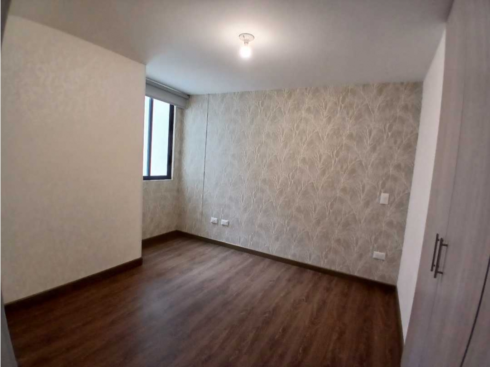 ARRIENDO APARTAMENTO AMPLIO EN CONJUNTO CERRADO CON BALCON EN CAJICA — foto 3