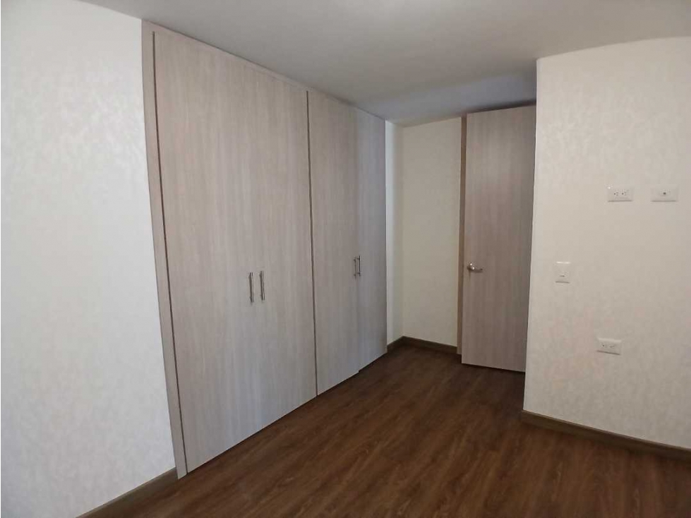 ARRIENDO APARTAMENTO AMPLIO EN CONJUNTO CERRADO CON BALCON EN CAJICA — foto 6