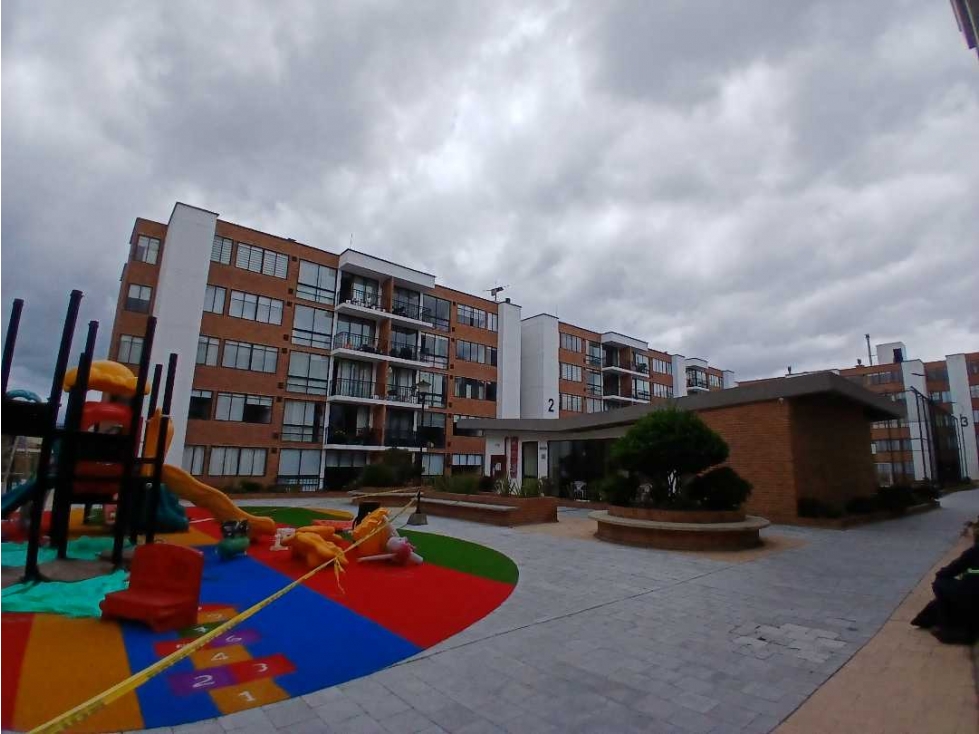 ARRIENDO APARTAMENTO AMPLIO EN CONJUNTO CERRADO CON BALCON EN CAJICA