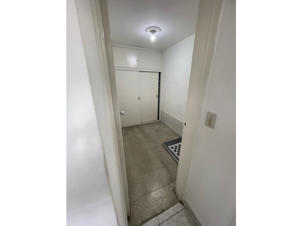 ARRIENDO APARTAMENTO AMPLIO PRIMER PISO — foto 5