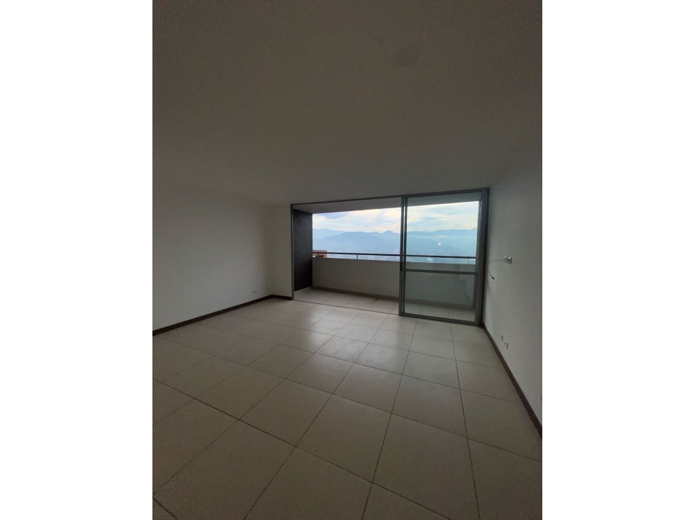 ARRIENDO APARTAMENTO AMPLIO Y CON VISTA PANORÁMICA EN EL POBLADO — foto 5