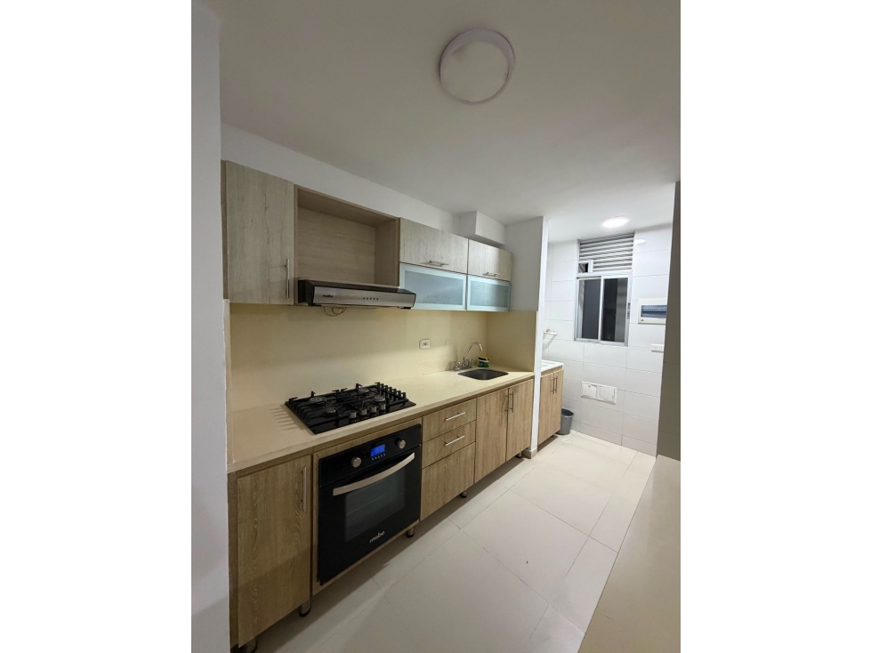ARRIENDO APARTAMENTO BARRIO MIRAMAR