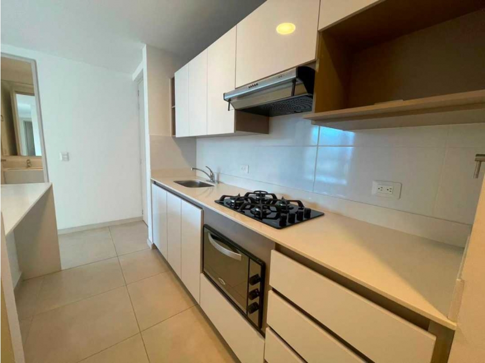 ARRIENDO APARTAMENTO CASTROPOL — foto 2