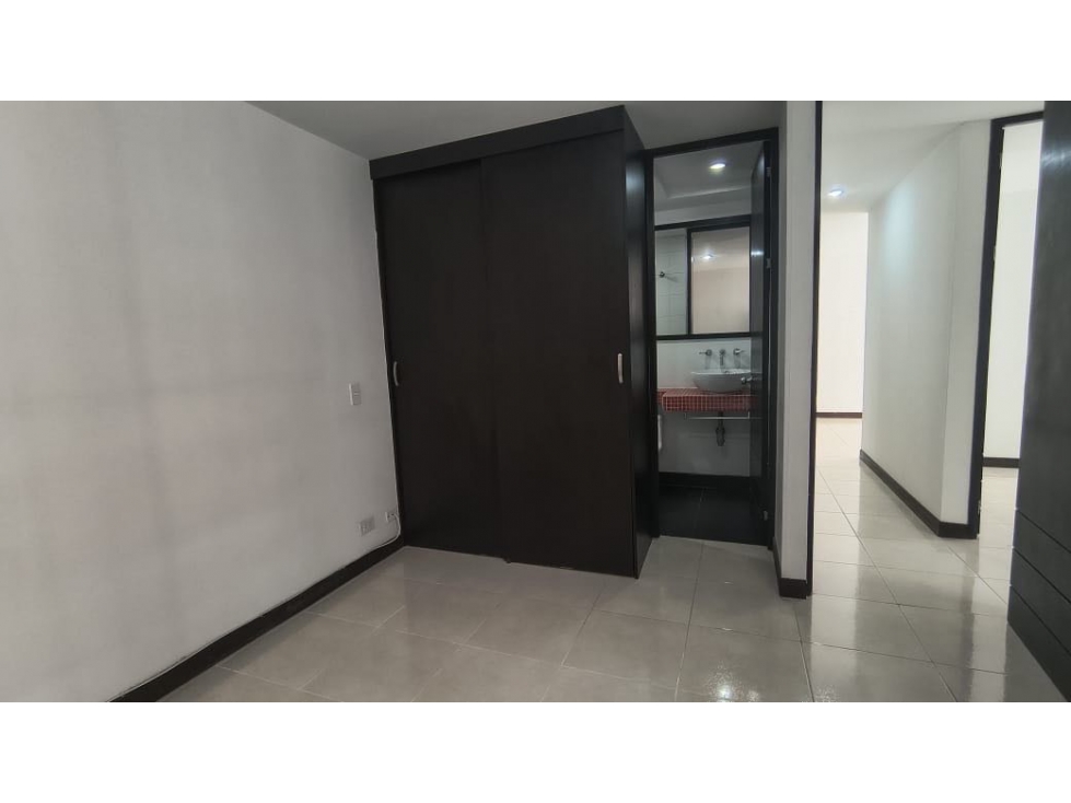 ARRIENDO APARTAMENTO CIUDAD DEL RIO — foto 3