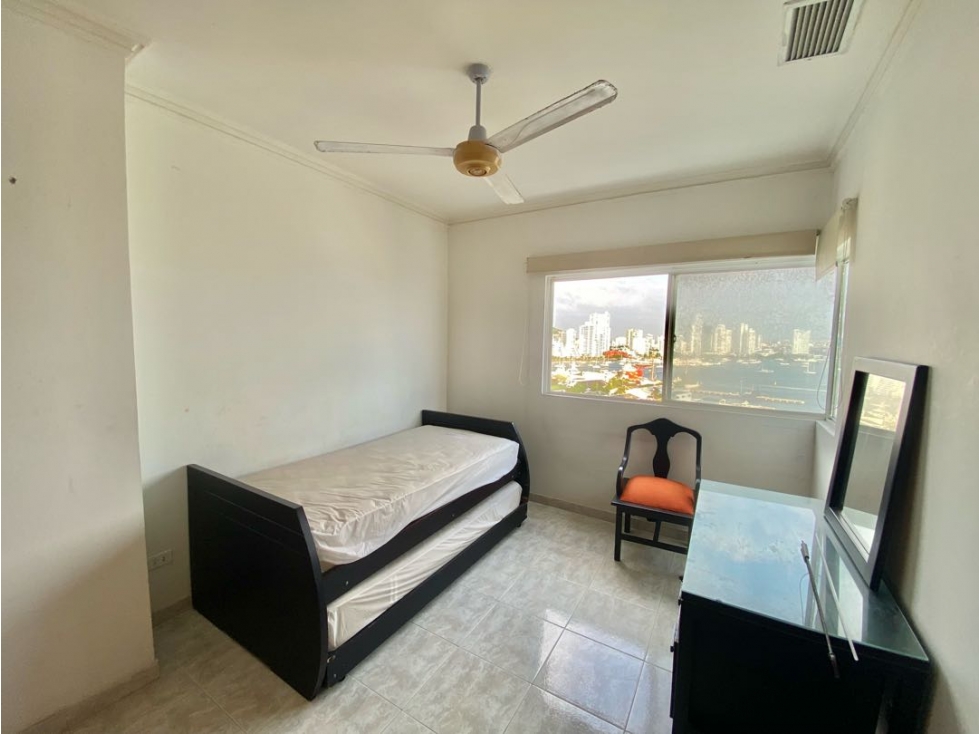 ARRIENDO apartamento de tres habitaciones con alcoba y baño del servic — foto 6
