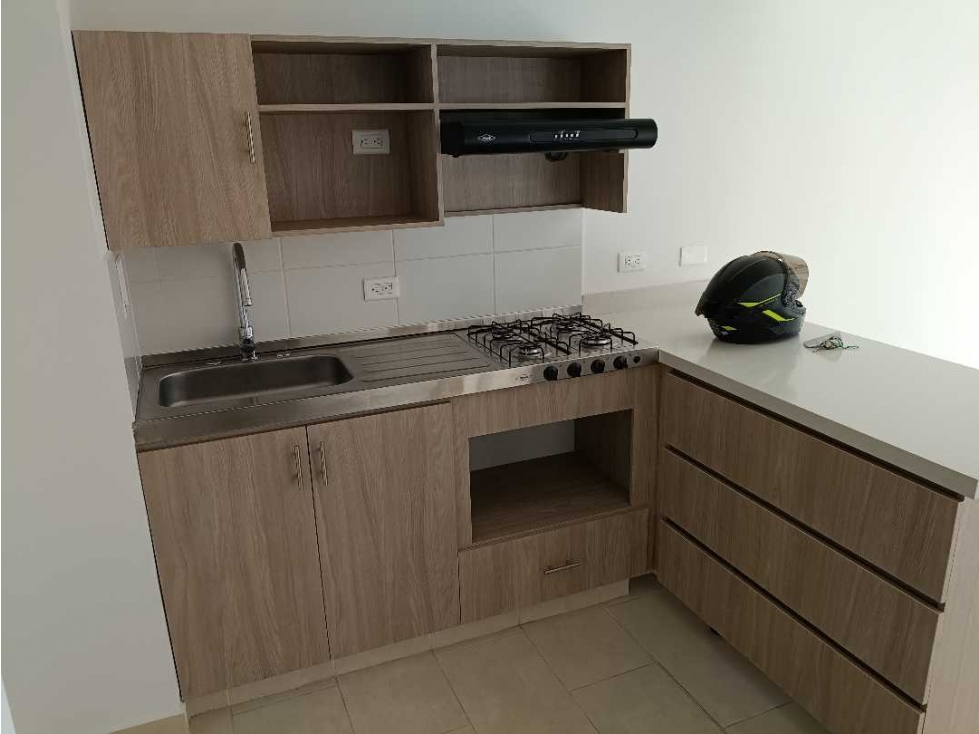 Arriendo apartamento en calasanz — foto 4