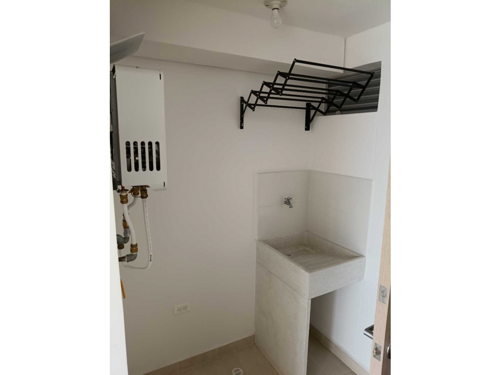 Arriendo apartamento en calasanz — foto 6