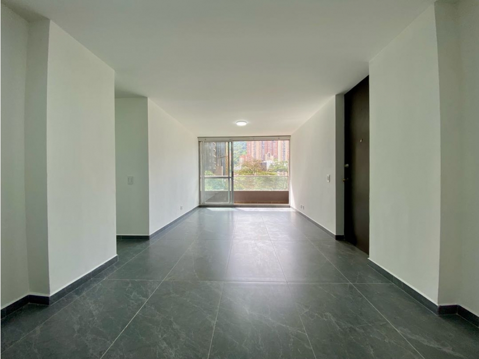 ARRIENDO APARTAMENTO EN CIUDAD DEL RÍO P5