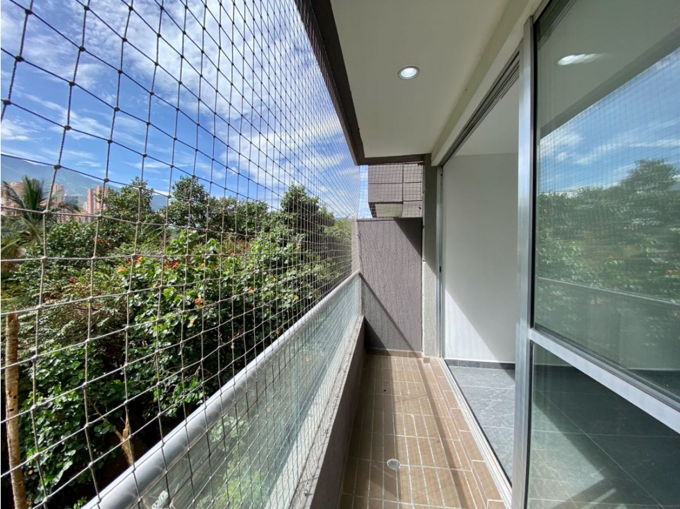 ARRIENDO APARTAMENTO EN CIUDAD DEL RÍO P5 — foto 2