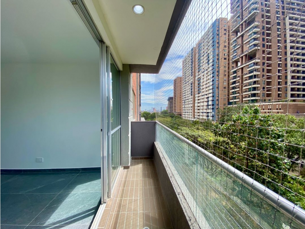 ARRIENDO APARTAMENTO EN CIUDAD DEL RÍO P5 — foto 3