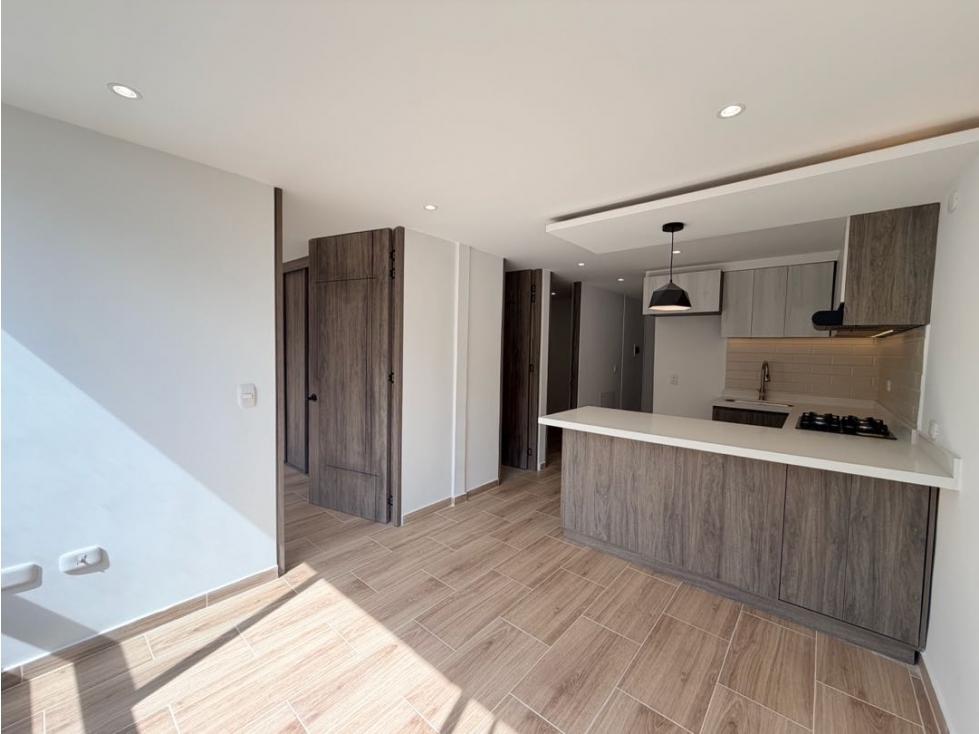 ARRIENDO APARTAMENTO EN CIUDAD LA SALLE — foto 2