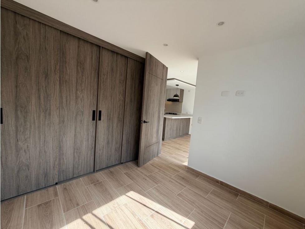 ARRIENDO APARTAMENTO EN CIUDAD LA SALLE — foto 5