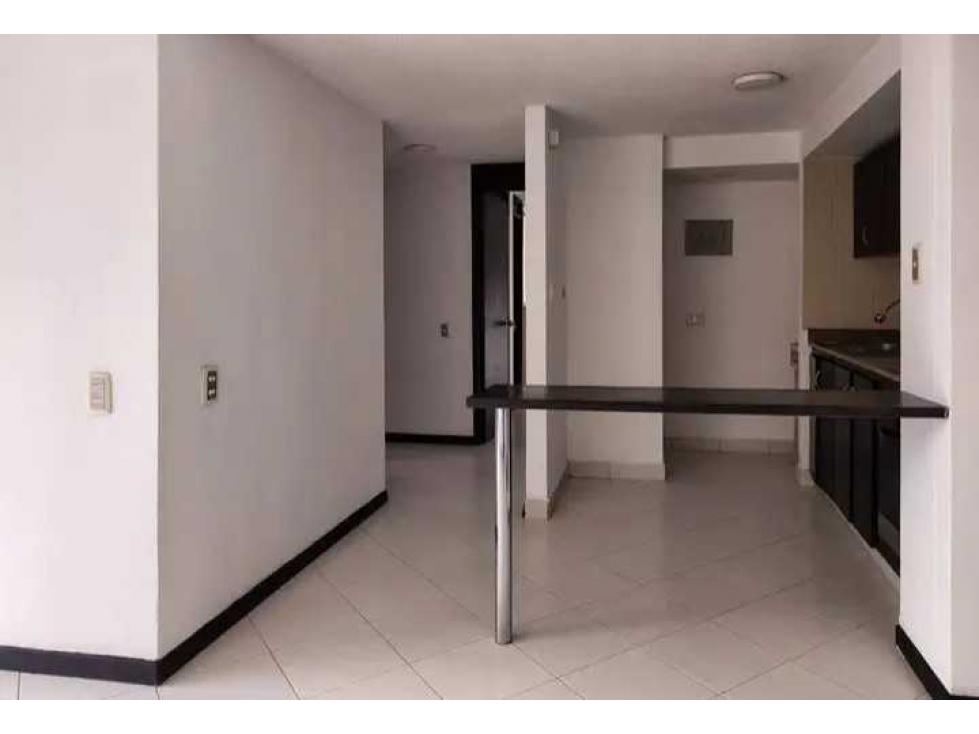 Arriendo apartamento en el centro cerca a tranvia — foto 3