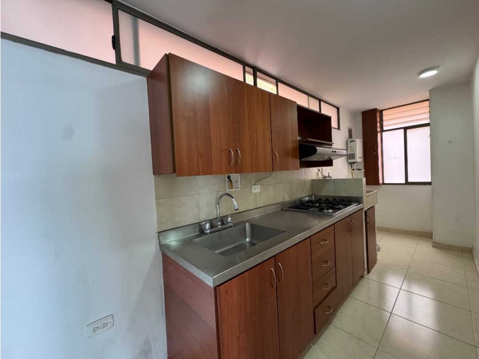 ARRIENDO APARTAMENTO EN EL POBLADO