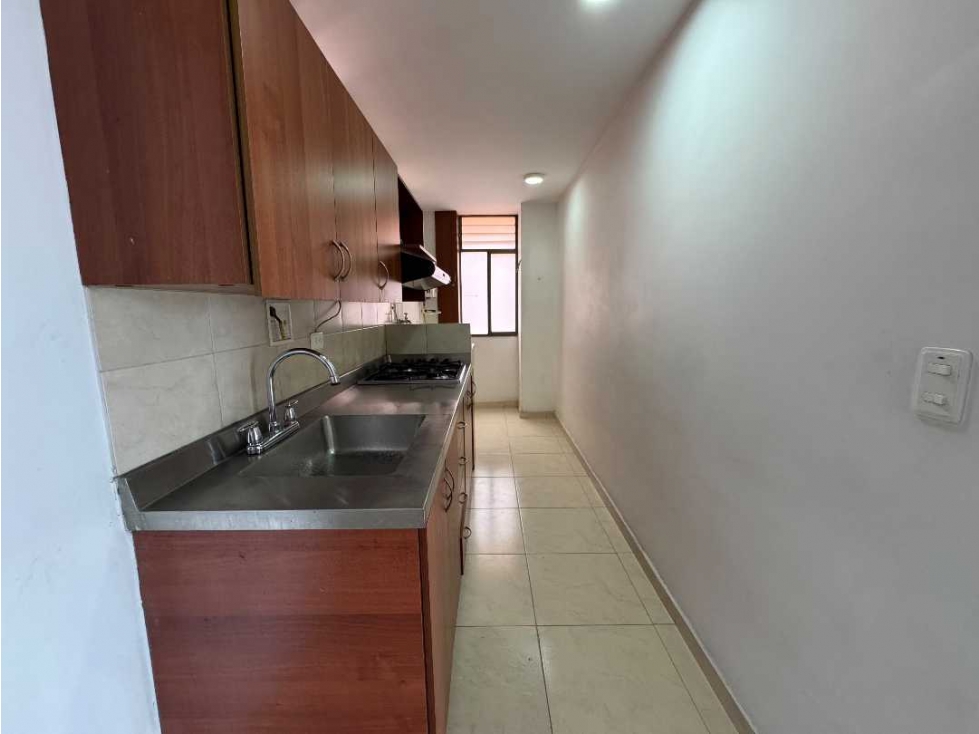 ARRIENDO APARTAMENTO EN EL POBLADO — foto 3