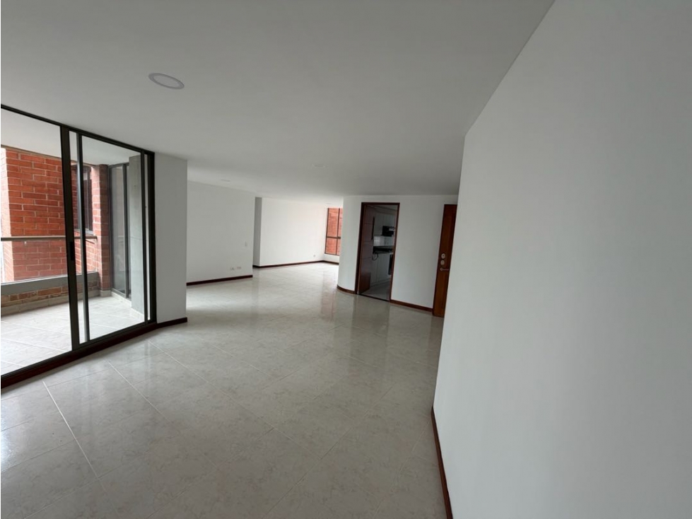 Arriendo Apartamento En el Poblado Santa María De Los Ángeles — foto 5