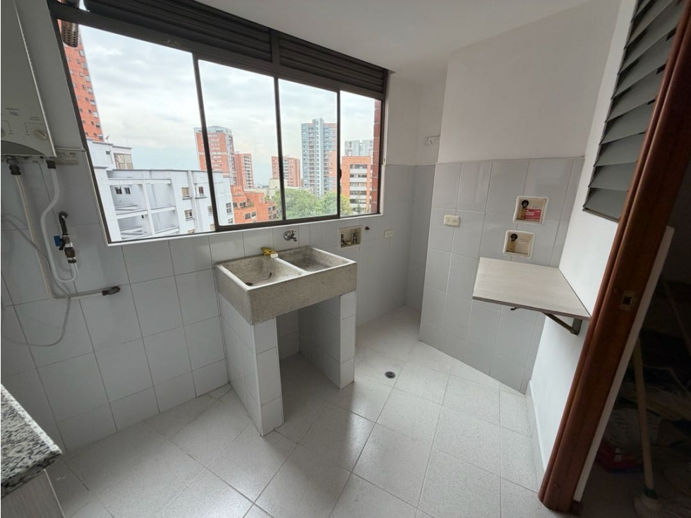 Arriendo Apartamento En el Poblado Santa María De Los Ángeles — foto 6