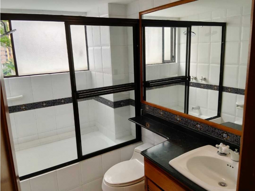 ARRIENDO APARTAMENTO EN EL POBLADO-CASTROPOL — foto 5