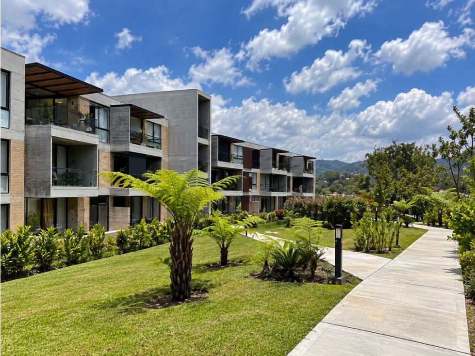 Arriendo apartamento en El Retiro en unidad cerrada - 1