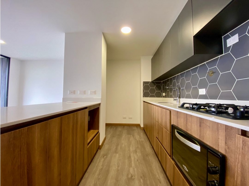 ARRIENDO EN VENTA EN ENVIGADO SECTOR LAS VEGAS P21 - 6