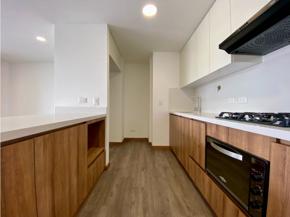 ARRIENDO APARTAMENTO EN ENVIGADO PARA ESTRENAR P18 — foto 2