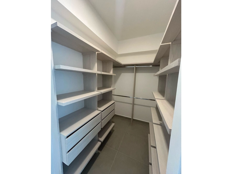 ARRIENDO APARTAMENTO EN ENVIGADO CERCA A CC VIVA Y AV VEGAS, ZONA PLA — foto 4