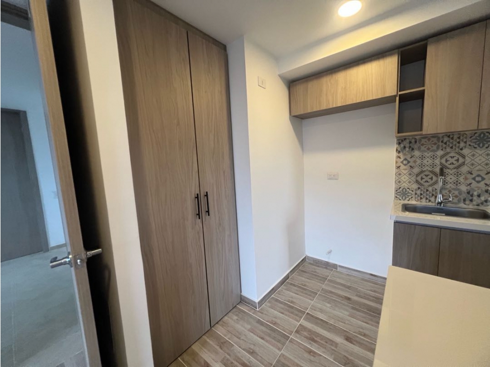 ARRIENDO APARTAMENTO EN FIDANO CIUDAD MALLORQUIN PARQ PRIVADO — foto 2