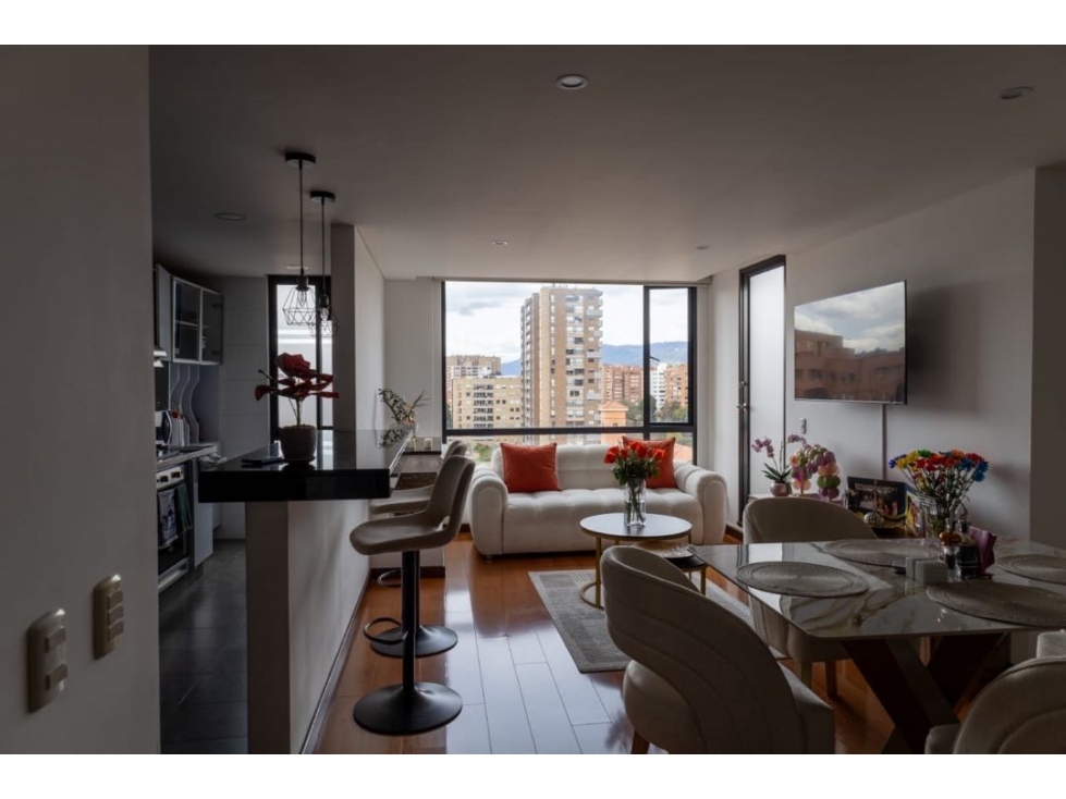 ARRIENDO APARTAMENTO EN LA CALLEJA.P