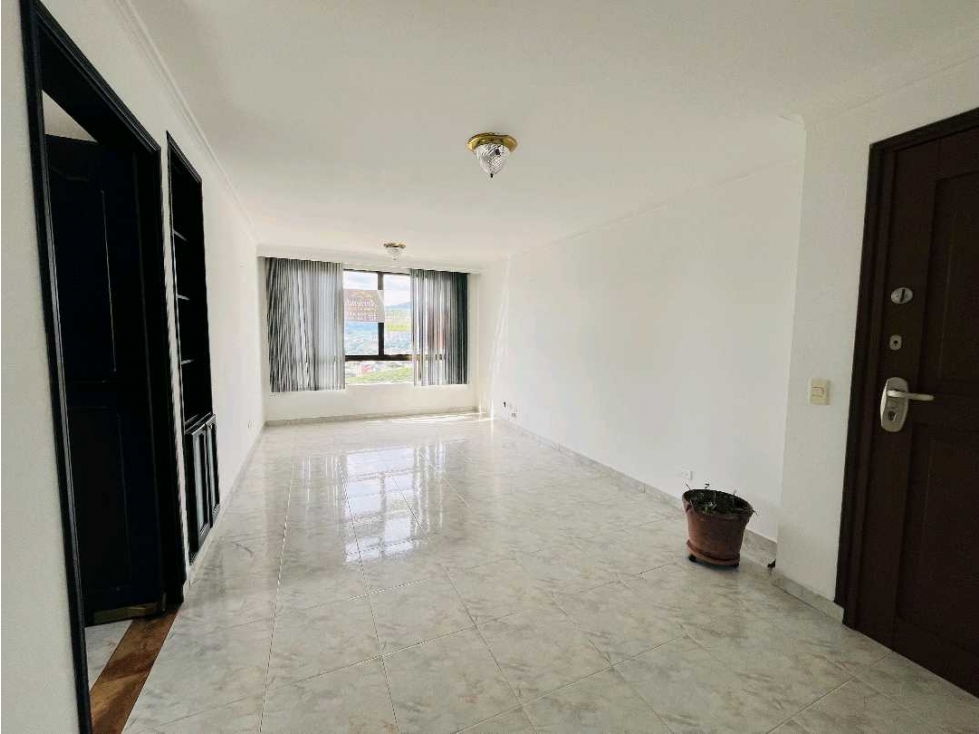 ARRIENDO APARTAMENTO EN LA CIRCUNVALAR PEREIRA — foto 2