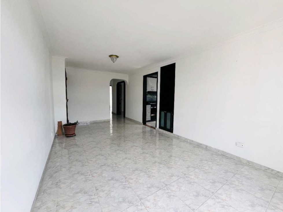 ARRIENDO APARTAMENTO EN LA CIRCUNVALAR PEREIRA