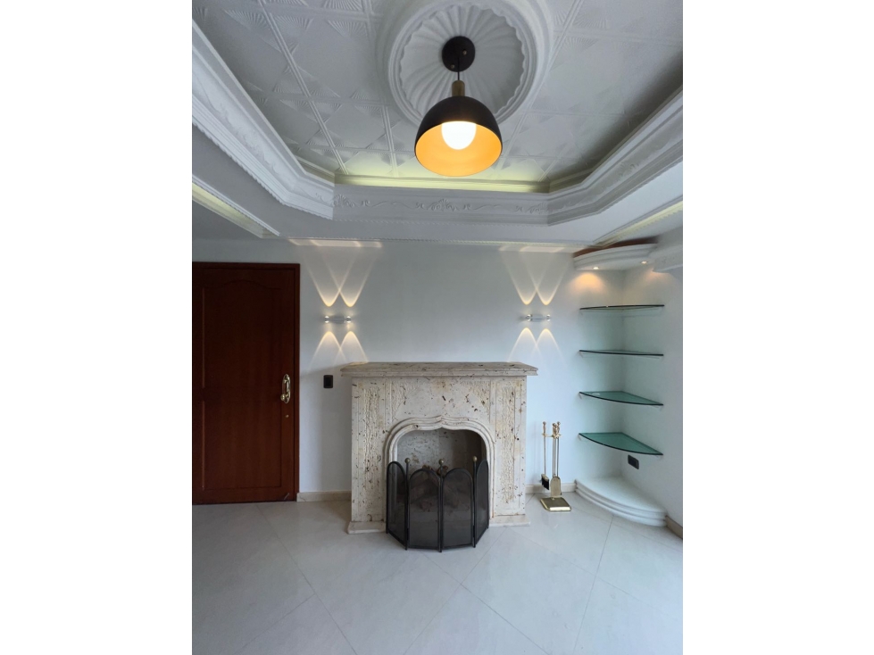ARRIENDO APARTAMENTO EN LA LOMA DE LOS BERNAL — foto 3