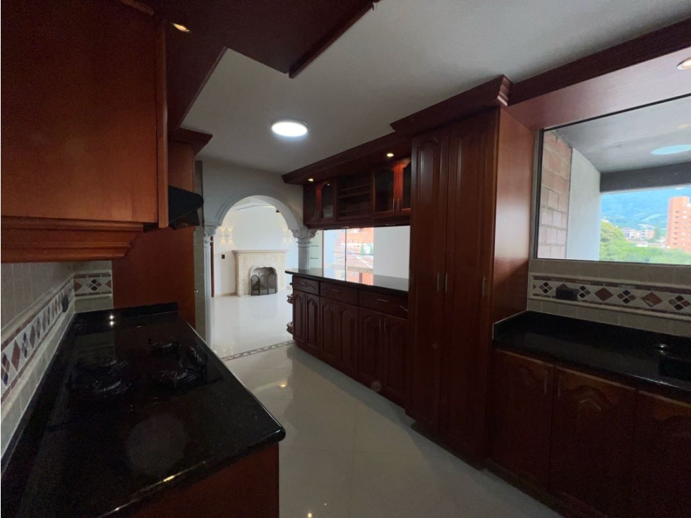 ARRIENDO APARTAMENTO EN LA LOMA DE LOS BERNAL — foto 4