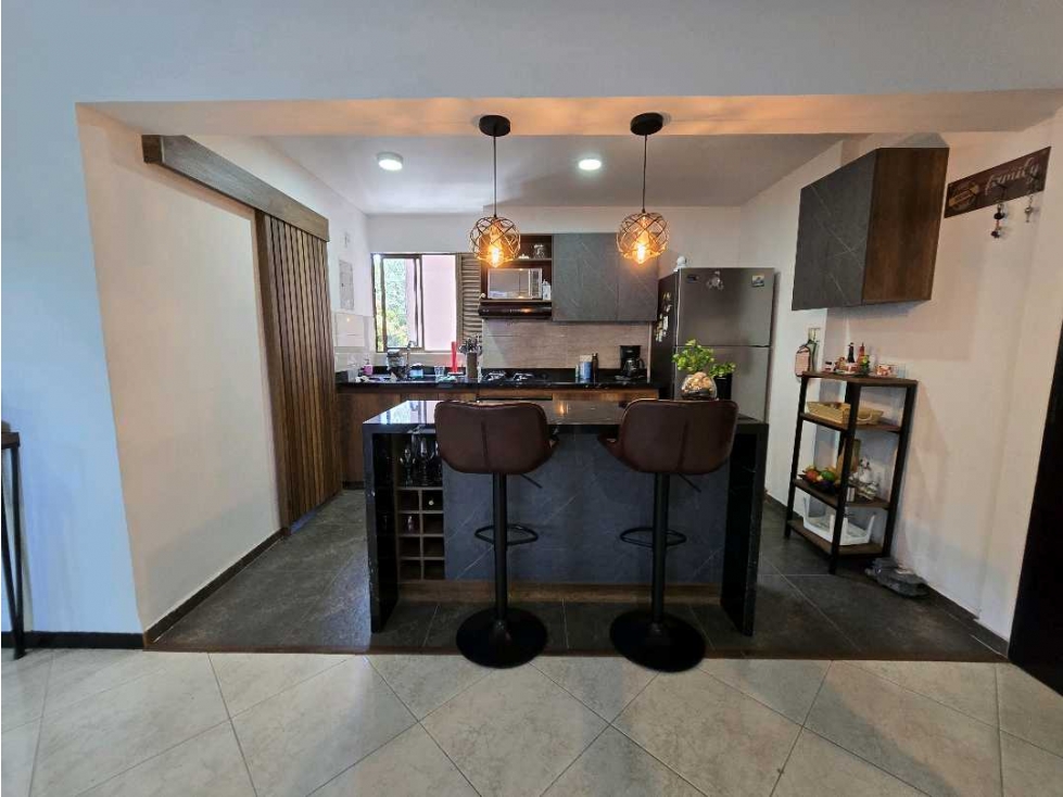ARRIENDO APARTAMENTO EN LA LOMA DE LOS BERNAL — foto 5