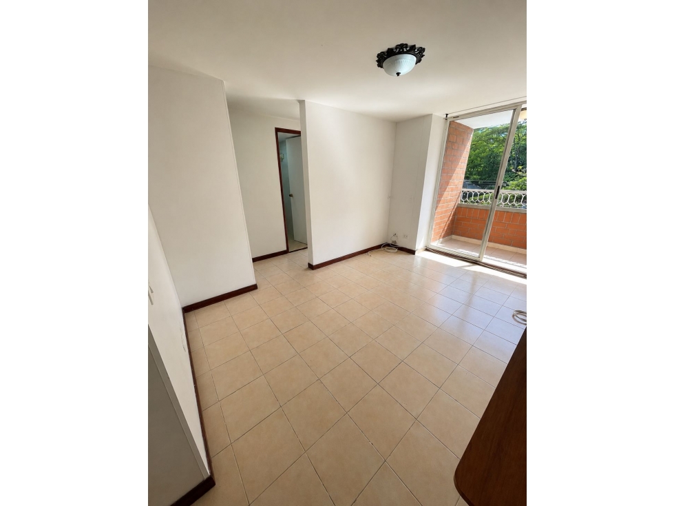 ARRIENDO APARTAMENTO EN LAURELES — foto 5