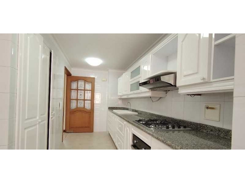 Arriendo apartamento en laureles — foto 2